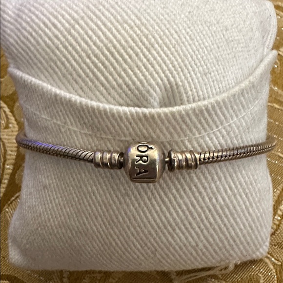 Genuine Pandora Silver Bracelet with Red and White & heart Charm - Picture 2 of 2